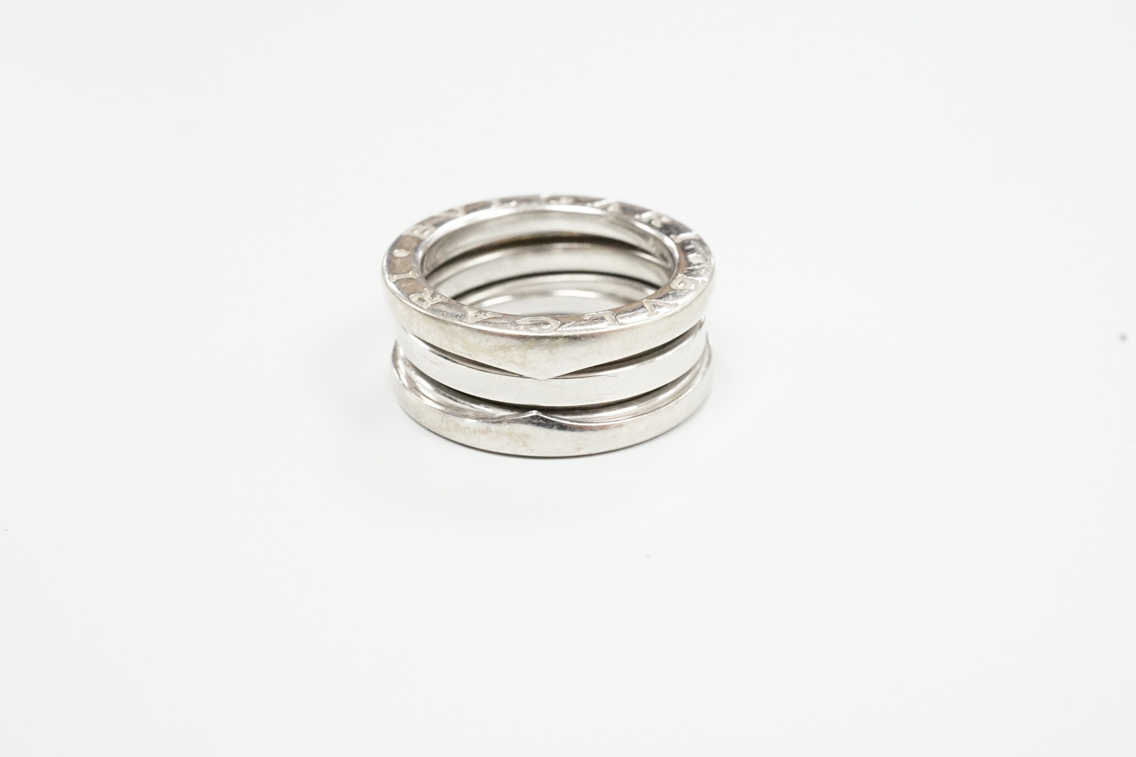 An Italian 750 Bulgari B Zero I ring, size H, 8.5 grams.